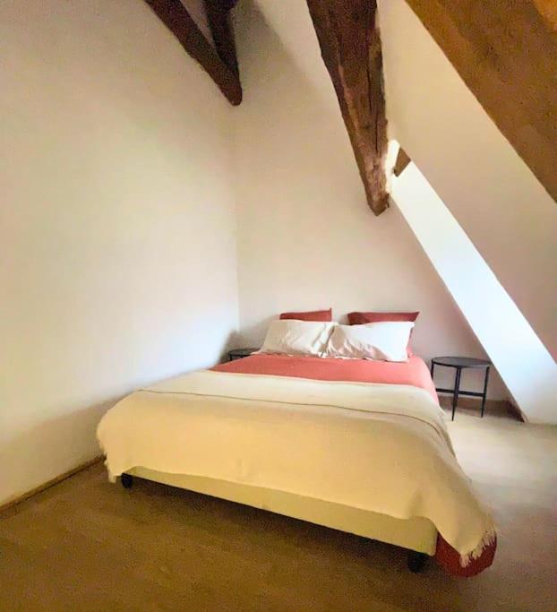Atypique - Centre Historique - Appartement 2 Chambres บัวร์ ภายนอก รูปภาพ