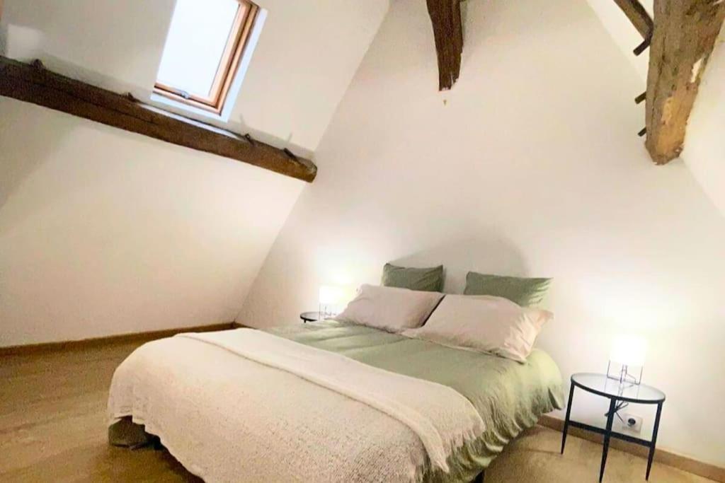 Atypique - Centre Historique - Appartement 2 Chambres บัวร์ ภายนอก รูปภาพ