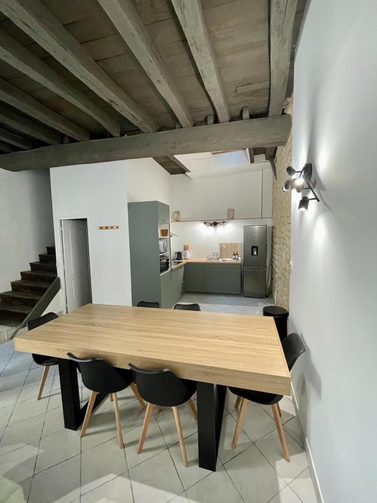 Atypique - Centre Historique - Appartement 2 Chambres บัวร์ ภายนอก รูปภาพ