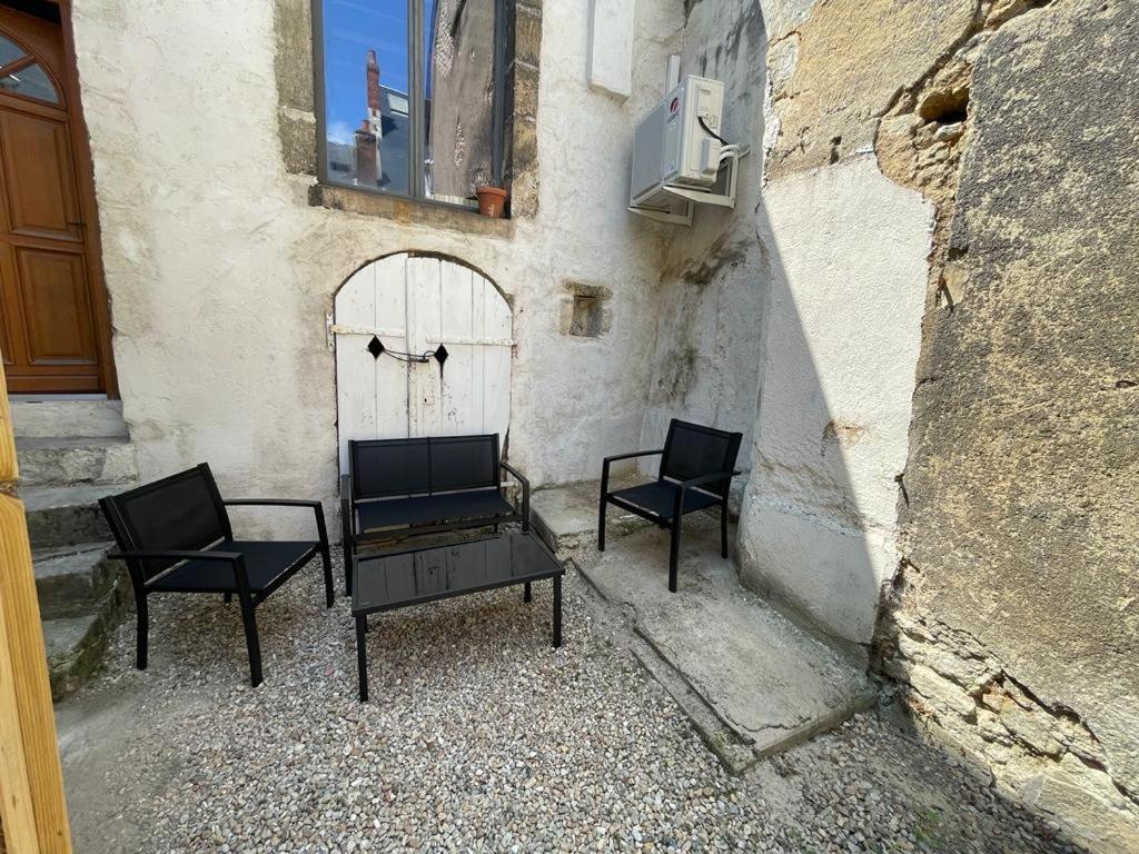 Atypique - Centre Historique - Appartement 2 Chambres บัวร์ ภายนอก รูปภาพ